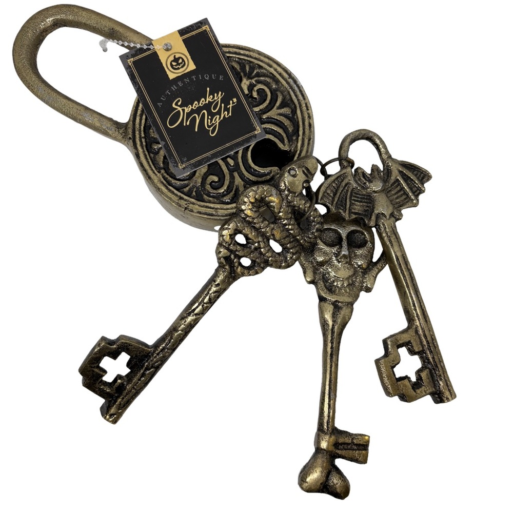 SPOOKY NIGHT NWT 4pc Padlock & keys set -aged gold -snake, skull, bat